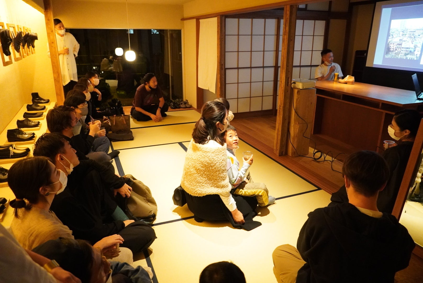 東京・自由が丘に「gallery 一畳十間」をオープンのサブ画像12_トークショーの様子