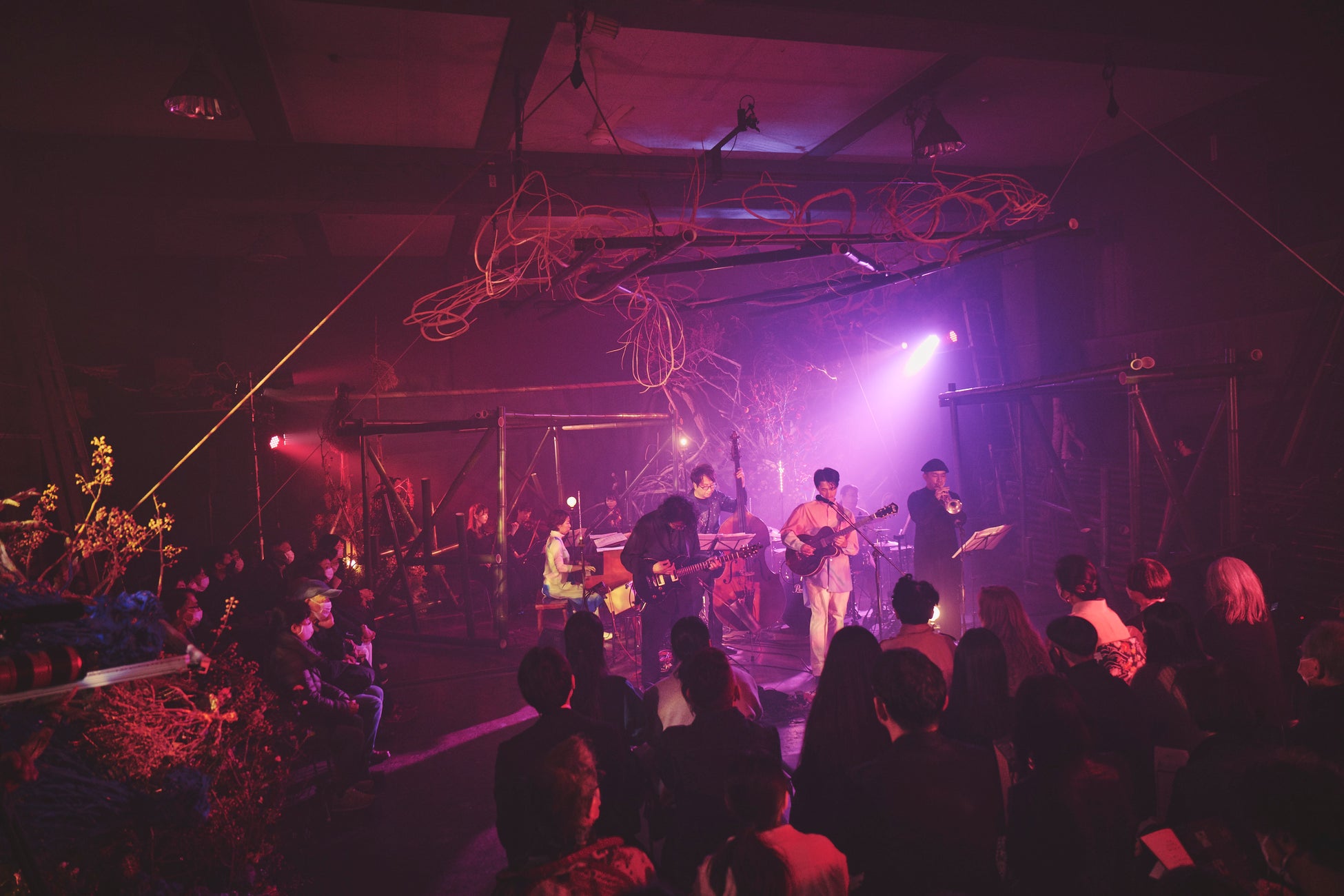 UnLike Sound Production主催の音楽公演「鎮魂祭 -Requiem for the People in Disarray」が大好評の内に幕を閉じ、公開映像は再生回数2万回を突破！のサブ画像1_満員の会場