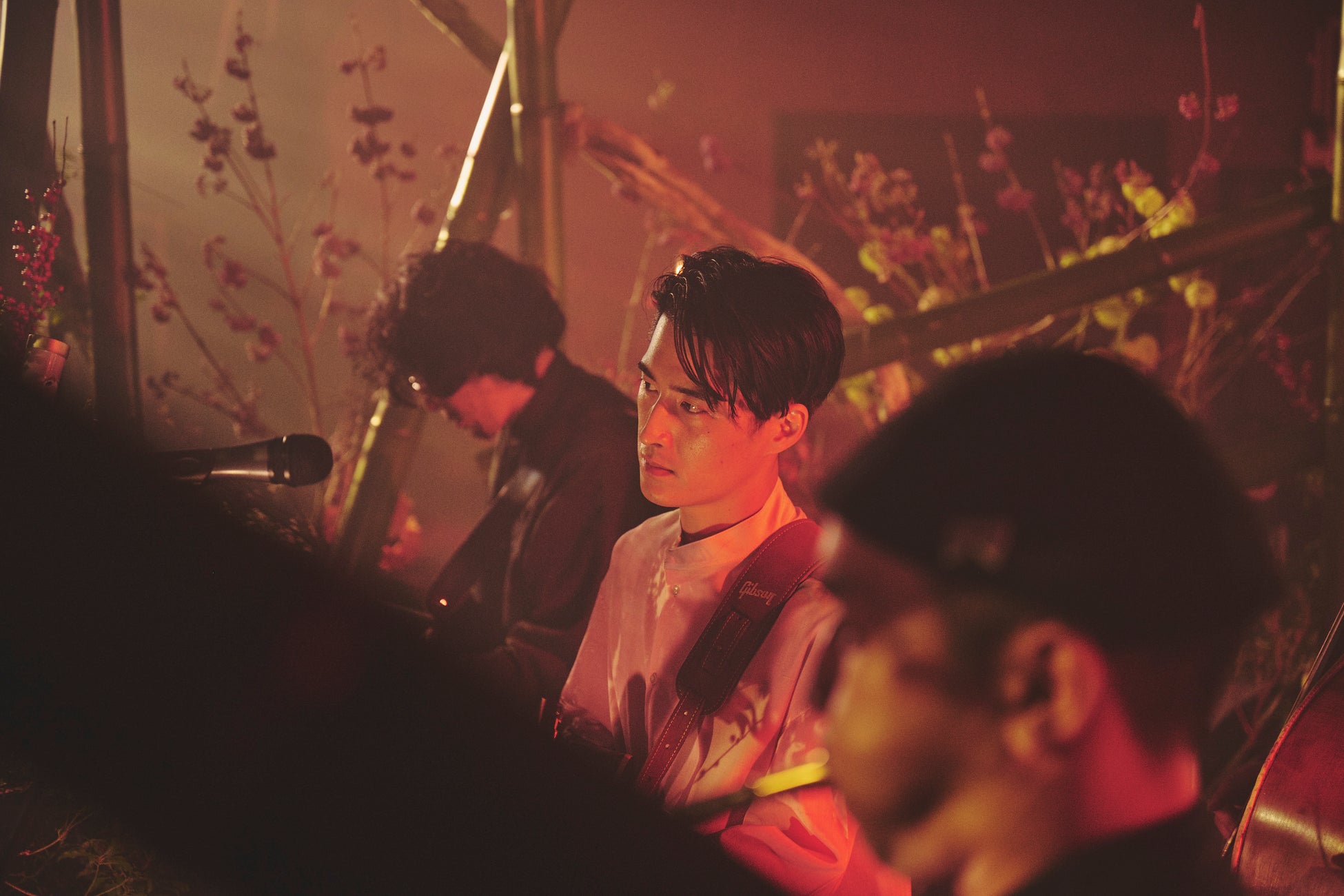 UnLike Sound Production主催の音楽公演「鎮魂祭 -Requiem for the People in Disarray」が大好評の内に幕を閉じ、公開映像は再生回数2万回を突破！のサブ画像8_いけばなの中での演奏