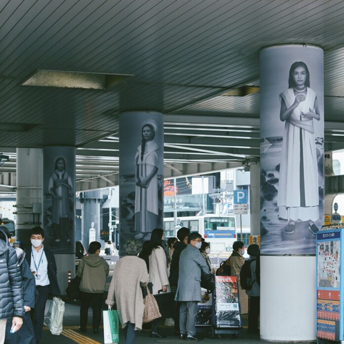 渋谷の一時避難場所をアートで表現！「シブヤ・アロープロジェクト」新作アート作品完成！のメイン画像