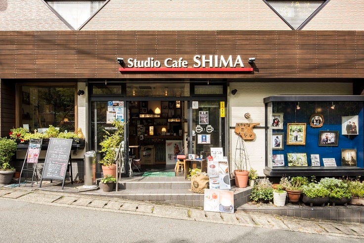 【箱根・強羅 佳ら久】箱根の歴史をモノクロ写真で辿る　強羅・老舗写真館と連携しフォトギャラリーを開催	のサブ画像4_箱根強羅島写真館～Stuio cafe SHIMA～