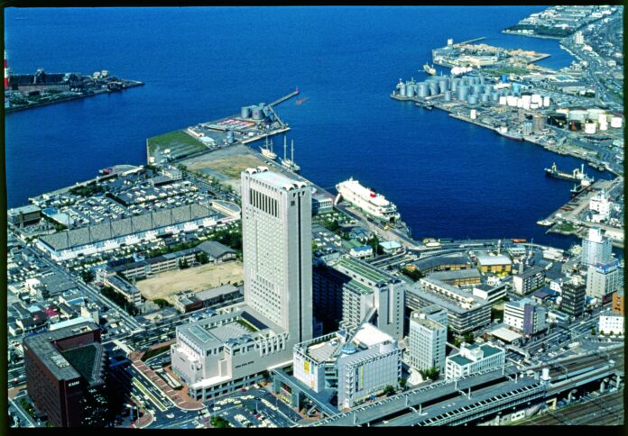 【リーガロイヤルホテル小倉】開業30周年記念ロゴマークを制定のメイン画像