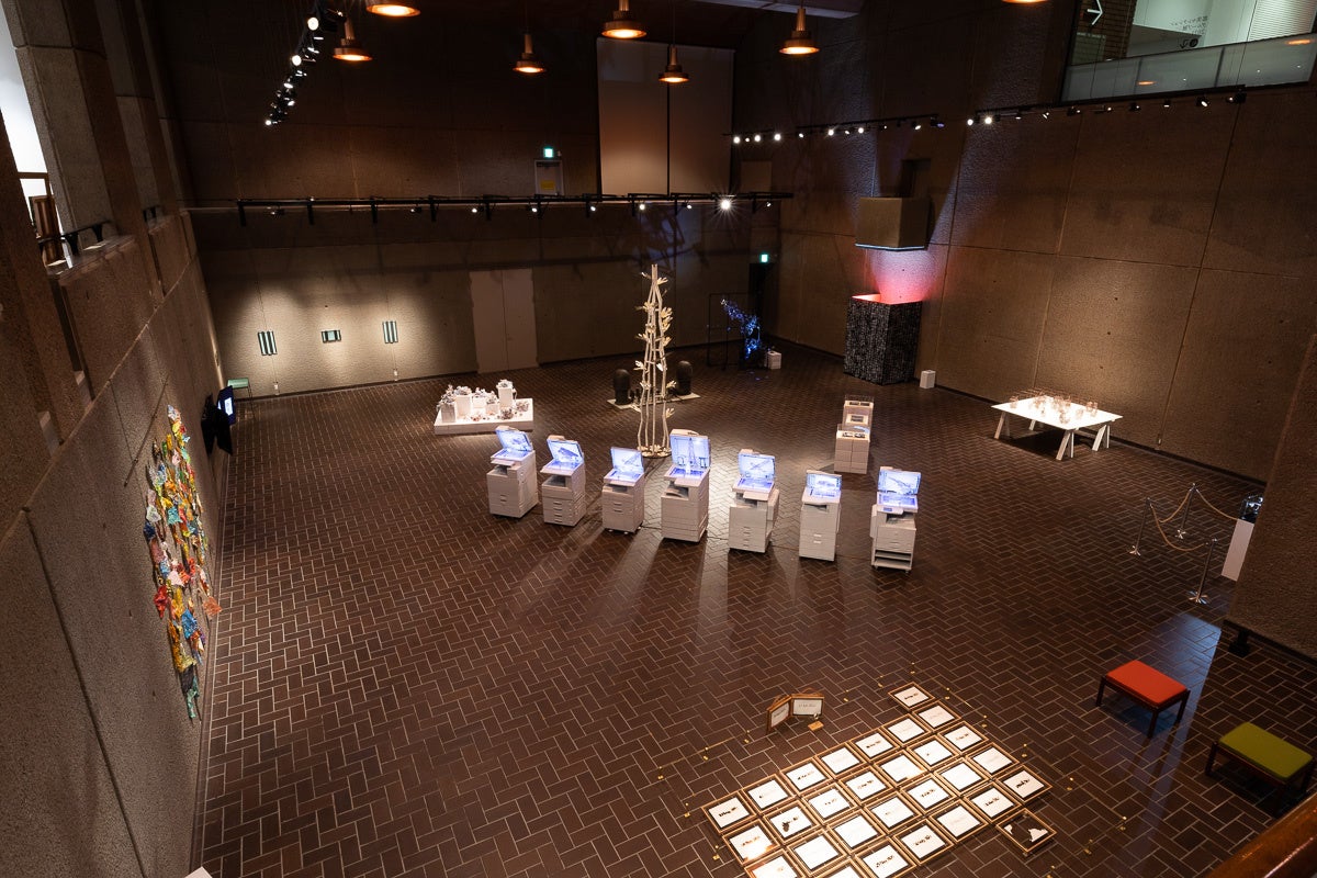 あなたの作品を【東京都美術館】で展示してみませんか？のサブ画像5_都美セレクション グループ展 2021「体感A4展」会場風景　 撮影：山中慎太郎（Qsyum!）