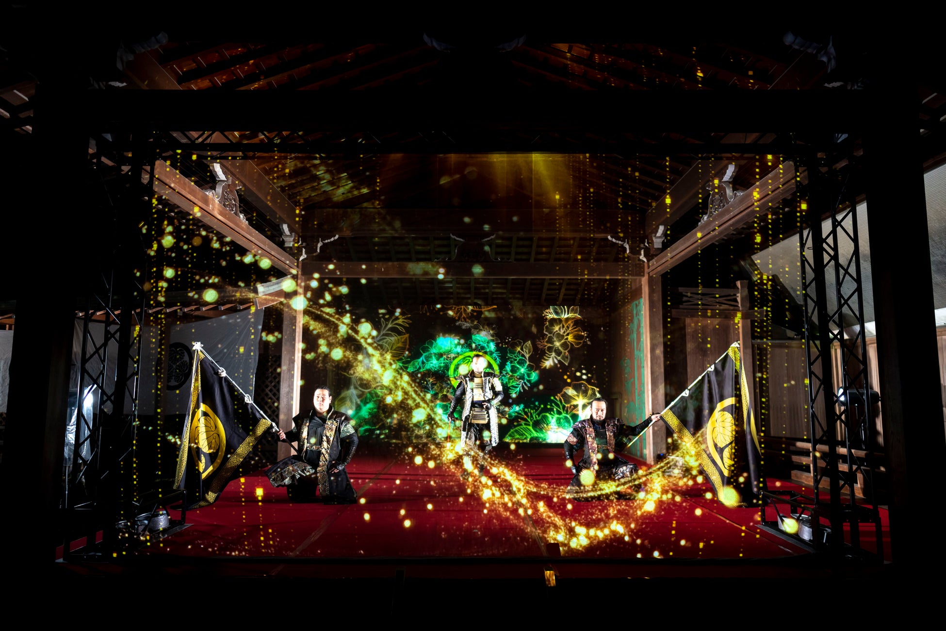 一旗プロデュース「岡崎城二の丸能楽堂 グレート家康公「葵」武将隊 3Dプロジェクション演武」の公式記録映像を公開。武将隊のアクションとデジタルアート映像が融合したスペシャルプログラム。のサブ画像9