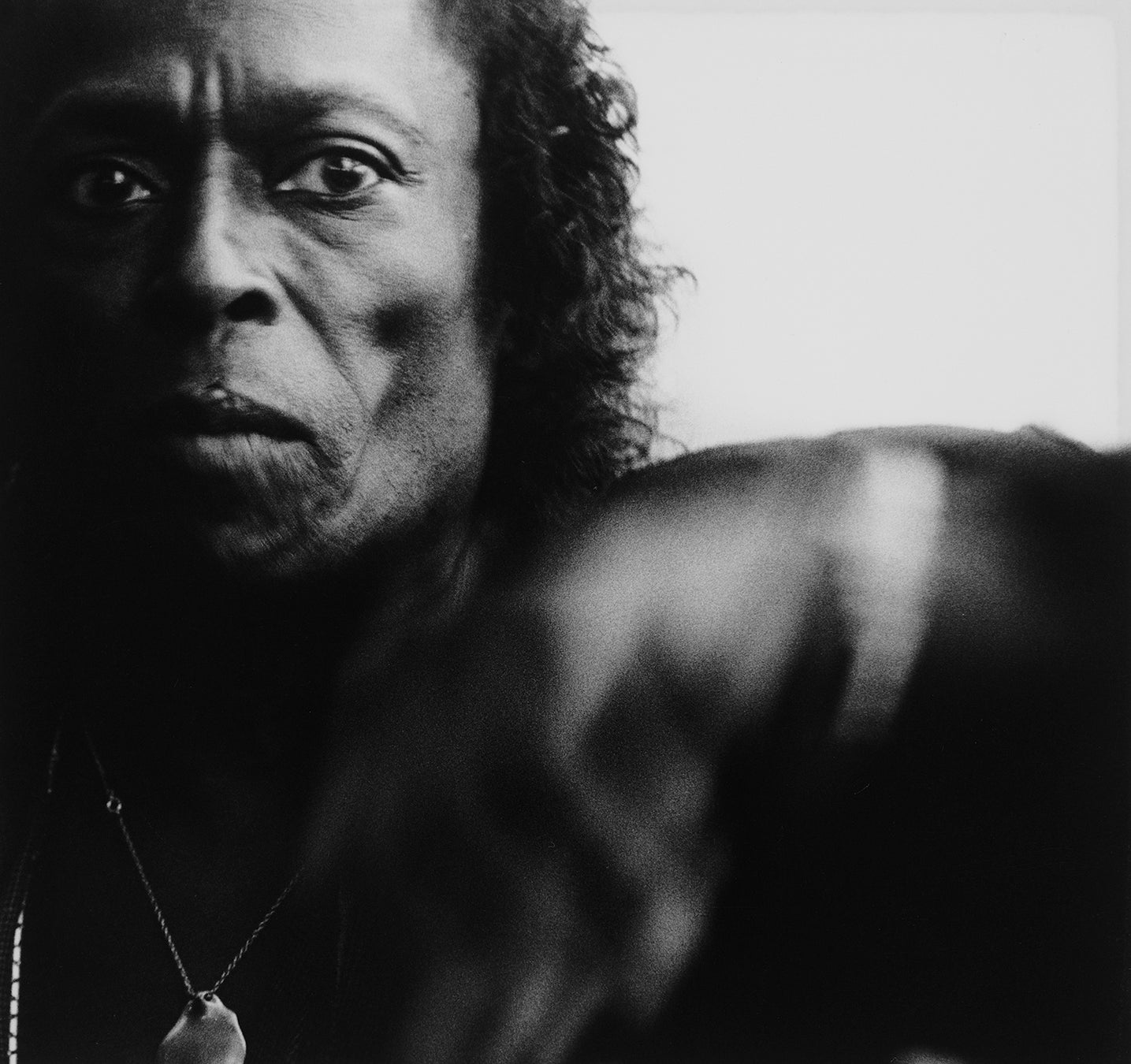 レコードジャケットのデザインから触れるジャズの世界　ART in MUSIC「POINT OF JAZZ」展のサブ画像2_Miles Davis by K Abe