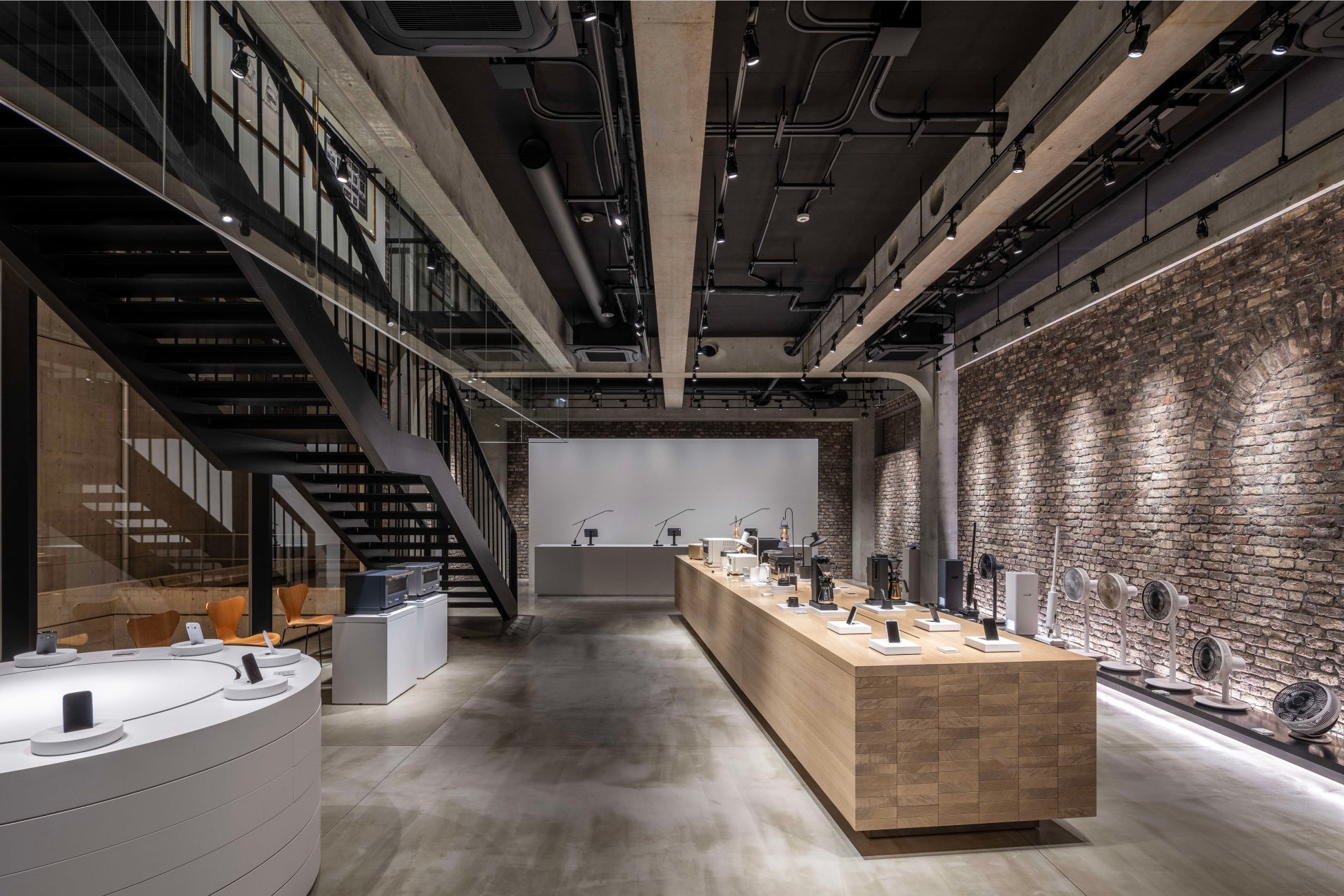 日建スペースデザイン、International Design Awards 2022 で3作品が入賞のサブ画像1_BALMUDA The Store Aoyama
