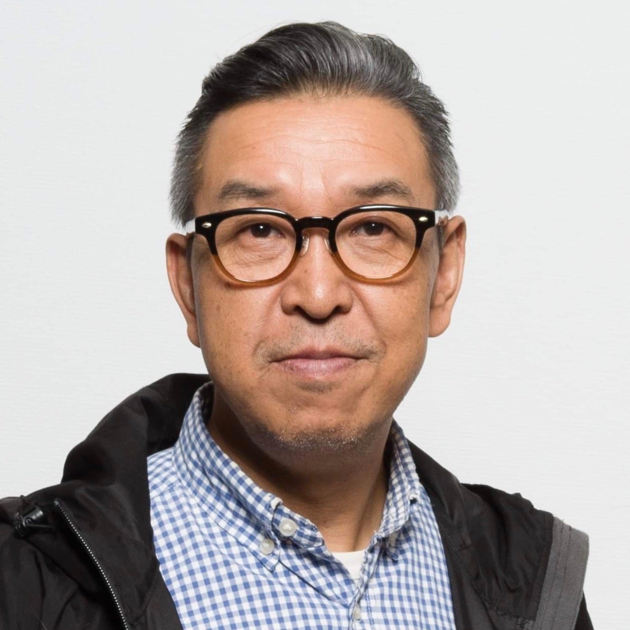 地元メディアも注目の「UNWIND GALLERY」で緻密な構築美に酔いしれる！幾何学モチーフとアール・デコ空間の融合を楽しむ伊賀信氏の展示がスタートのサブ画像4