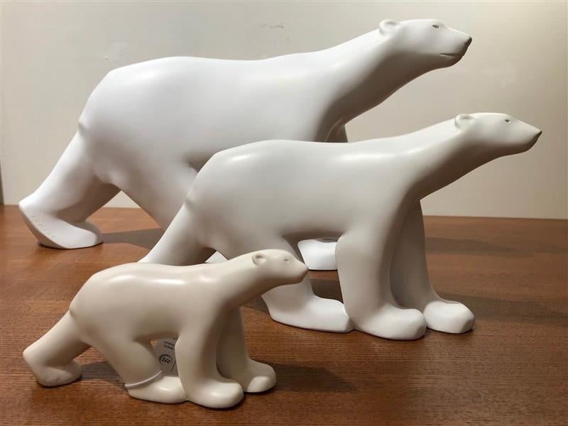世界の美術館から動物がモチーフのミュージアムグッズが大集合！MMMでしか手に入らない永井一正さんレアグッズも販売！のサブ画像5_ポンポンシリーズ　（大）155,100円　（中）59,400円　（小）3,630円　（税込み）