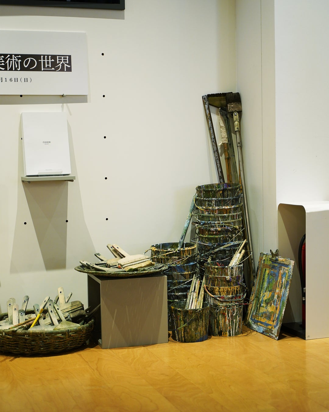 「伝統舞台美術の世界」歌舞伎の背景画をアートプロダクトへ。のサブ画像5_長年の歴史が刻まれた道具たち