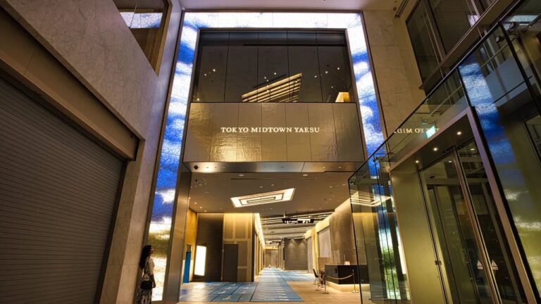 LandSkip、東京ミッドタウン八重洲のLEDゲートアートを制作のメイン画像