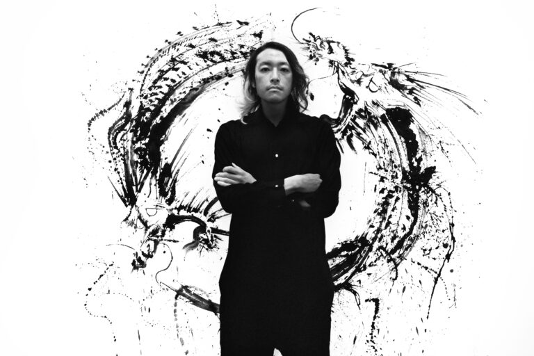 【博多大丸創業70周年記念】鹿児島県出身の墨絵・陶墨画アーティスト 西元祐貴特別展「始源双龍」のメイン画像