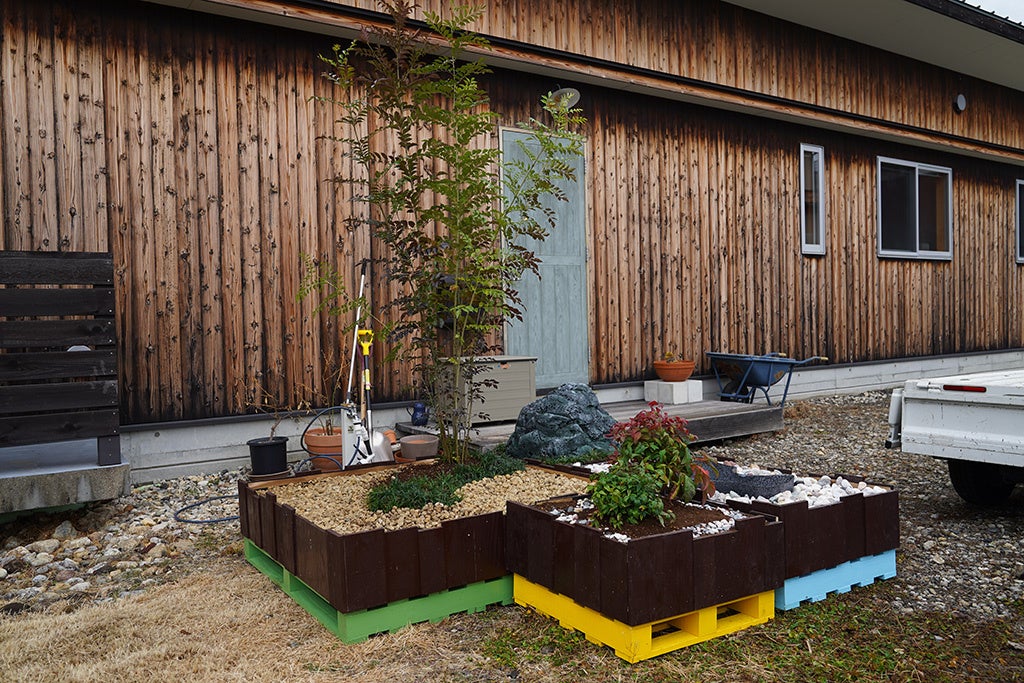 ”プチART×GARDENプロジェクト2022” ついにモニター宅へモジュールのお庭を設置！！のサブ画像4_ちょっとしたスペースに作ったお庭
