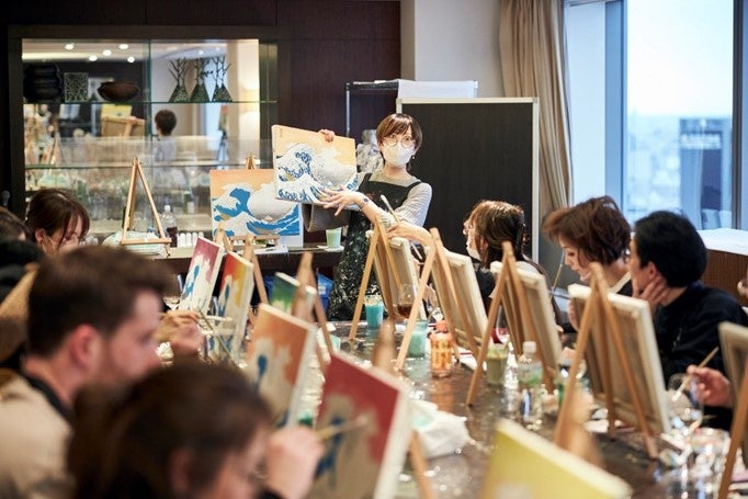 “泊まれる美術館”パークホテル東京とartwine.tokyoの共同企画！ワイン片手にモネやルノワールの名画を描く120分のアート体験ワークショップを、2023年4月から毎月第2、第4土曜日に開催のサブ画像3