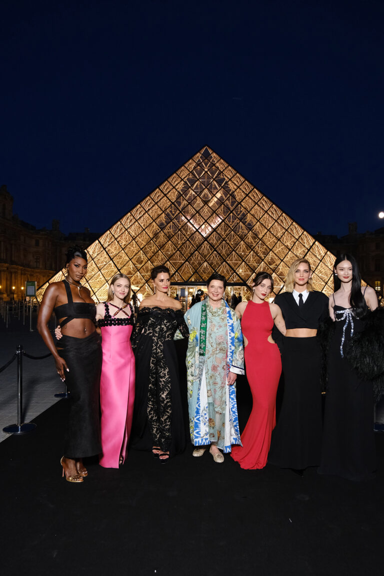 【ランコム】ルーヴル美術館でガラディナーを開催！グローバル アンバサダーも駆けつけ芸術と美のコラボレーションを祝う一夜にのメイン画像