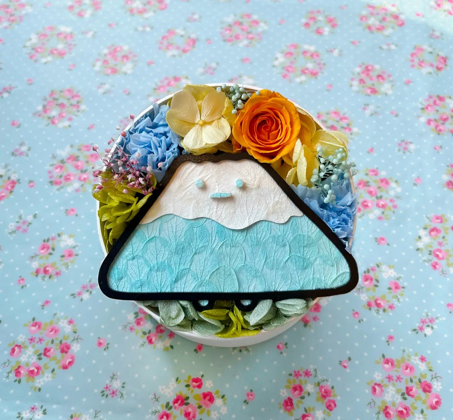 部屋のすみっこで癒してくれる！？かわいいすみっコたちをお花で描いたフラワーBOX「すみっコぐらし フラワーコレクション」に「すずめ」「おばけ」があらたに登場。のサブ画像13