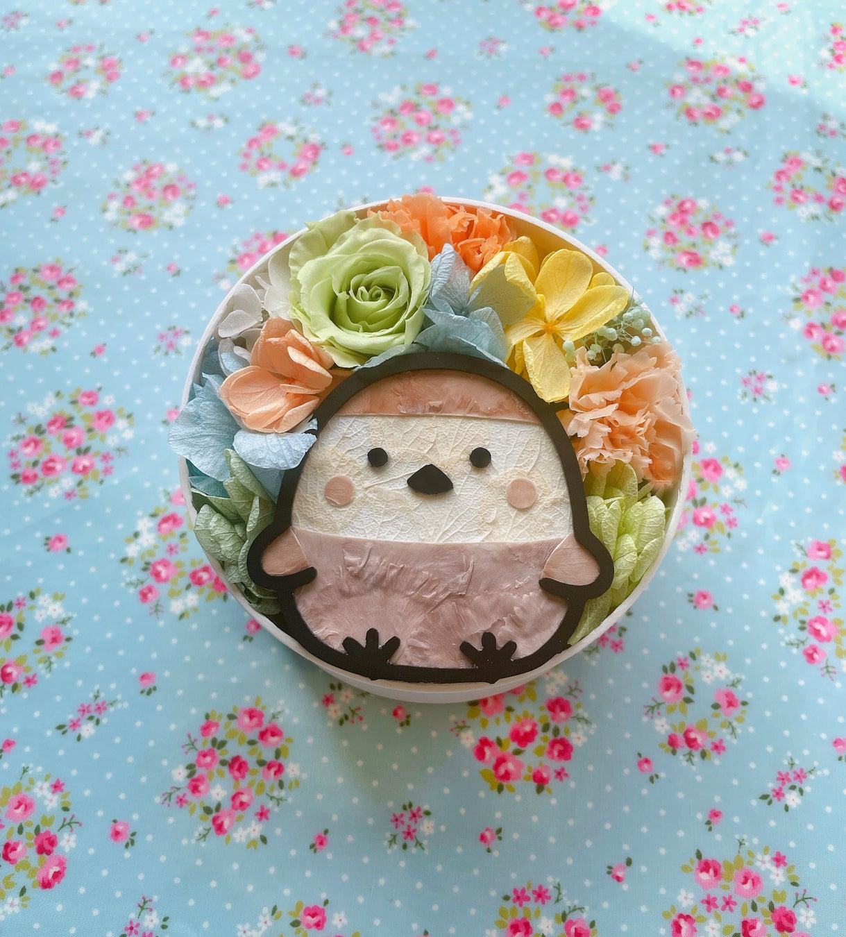 部屋のすみっこで癒してくれる！？かわいいすみっコたちをお花で描いたフラワーBOX「すみっコぐらし フラワーコレクション」に「すずめ」「おばけ」があらたに登場。のサブ画像14