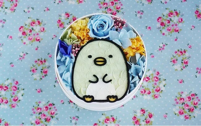 部屋のすみっこで癒してくれる！？かわいいすみっコたちをお花で描いたフラワーBOX「すみっコぐらし フラワーコレクション」に「すずめ」「おばけ」があらたに登場。のサブ画像3