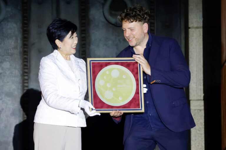 世界最大級のプロジェクションマッピング国際大会、グランプリはルーマニアのVali Chincișanに決定、盛況のうちに閉幕のメイン画像