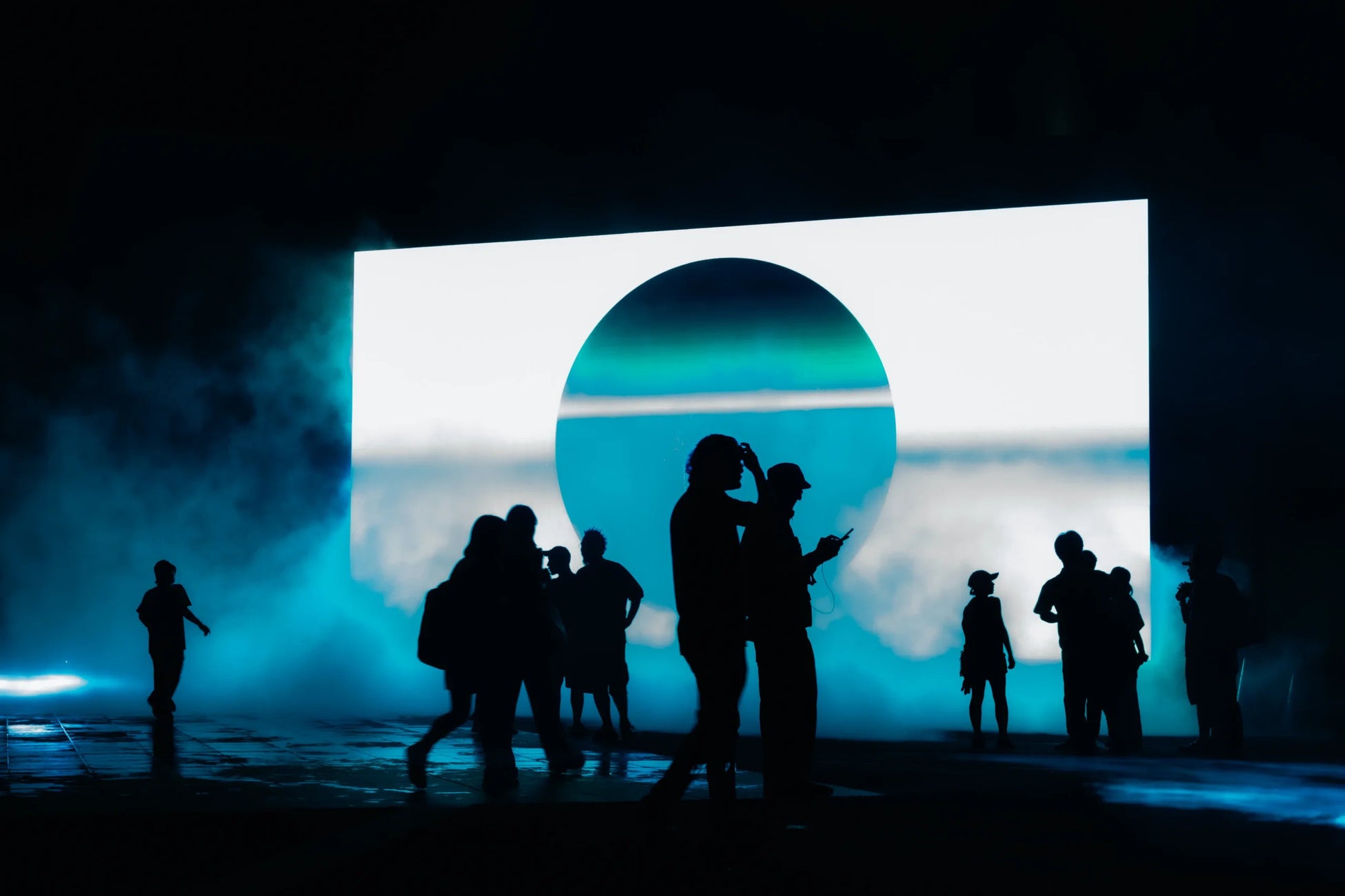 『MICUSRAT – Loves music and art – SUN/YOSHIROTTEN | Installation in Makuhari New City』でLEDビジョンを設置。のサブ画像3