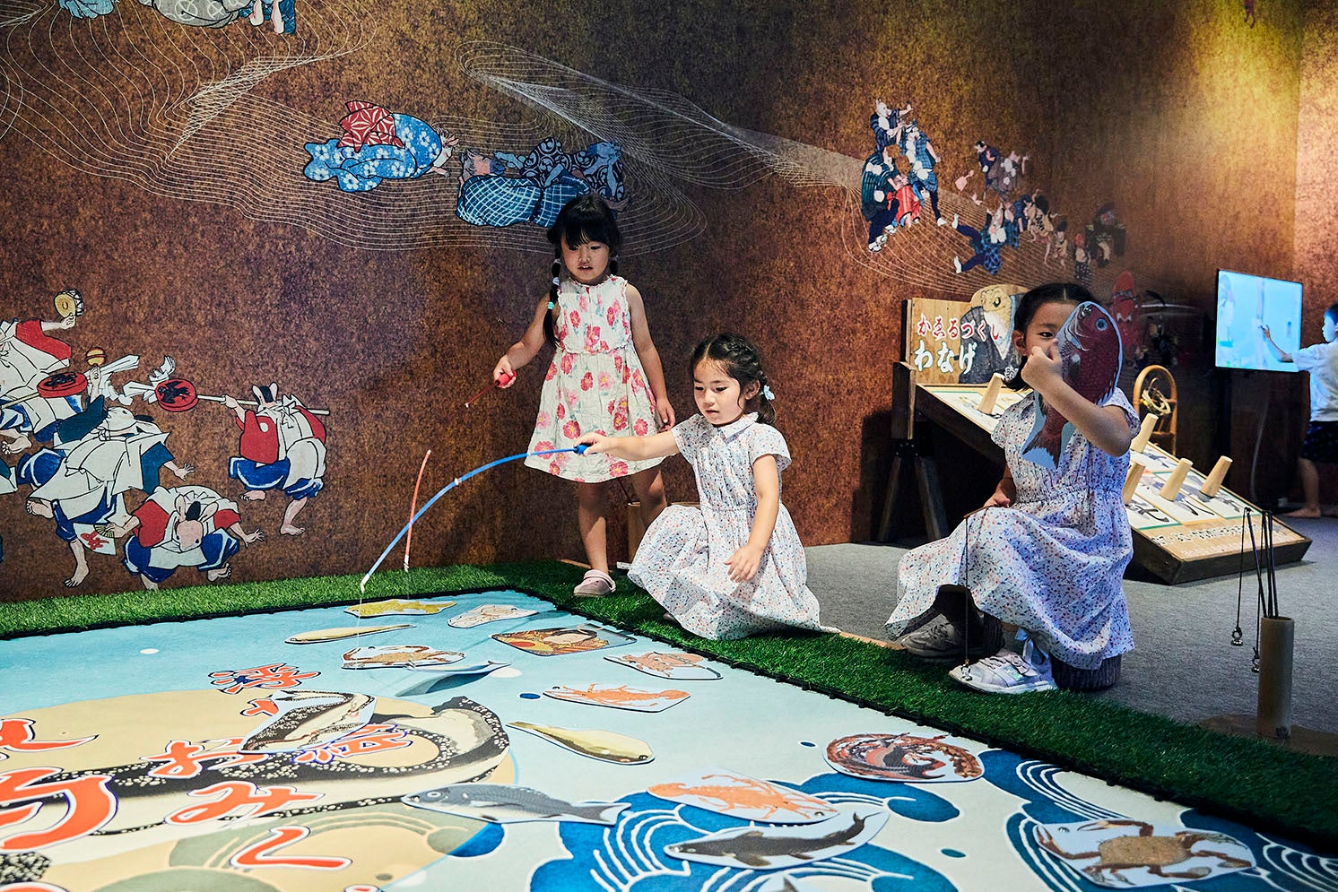 一旗プロデュース「空間体感！動き出す浮世絵展 NAGOYA」の公式記録映像第一弾“彩”を公開。古来より愛される花、彩り豊かな詩情に富む花鳥画の世界を眺める。のサブ画像14