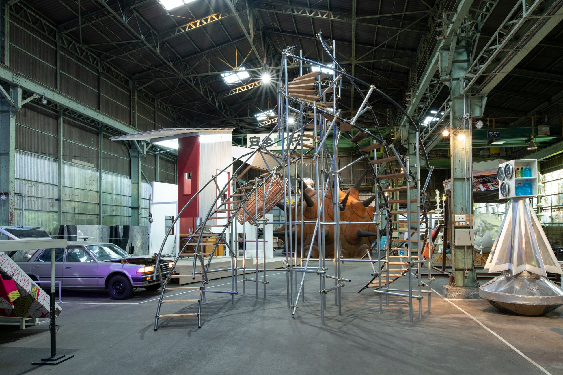 大型現代アート作品の“見せる収蔵庫” MASK（MEGA ART STORAGE KITAKAGAYA）メインアーティスト・持田敦子が5年にわたるプロジェクトの集大成を発表のサブ画像3_「Open Storage 2022」《Steps》