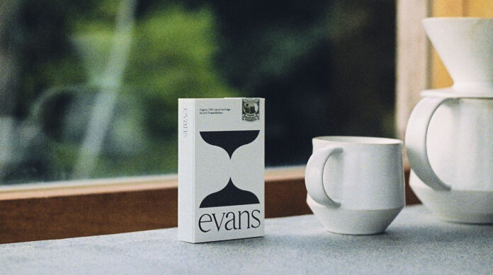 100％自然由来のこだわり抜かれた大人向けの吸うCBDリキッド[evans]が新発売。のメイン画像