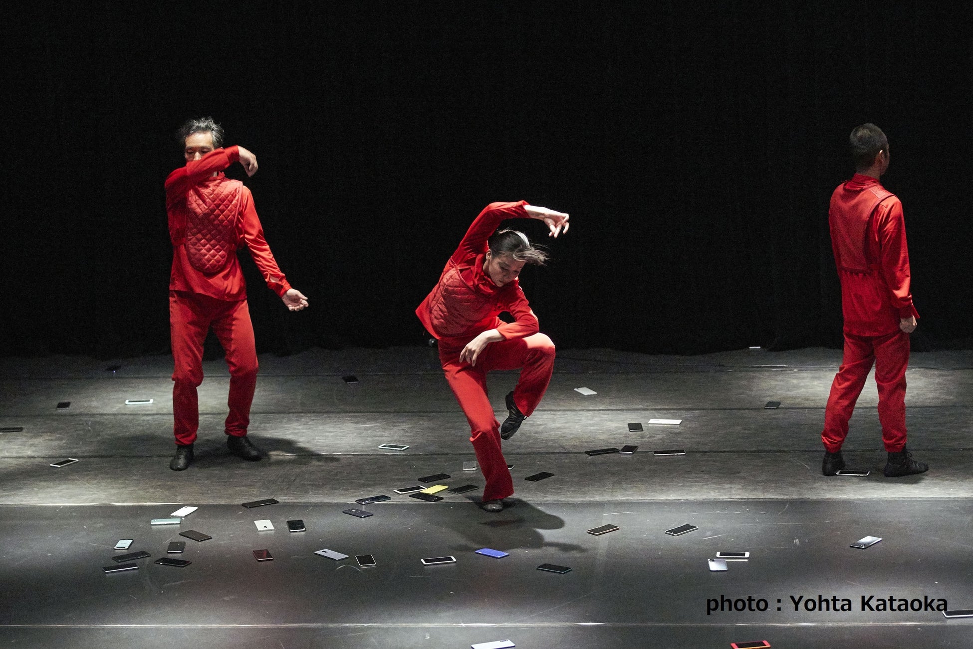 「ダンサーは音楽に合わせて踊る」という「常識」を粉砕するダンス作品　石山雄三／ A.P.I.『(NO W)AVE』上演決定　カンフェティでチケット発売のサブ画像2