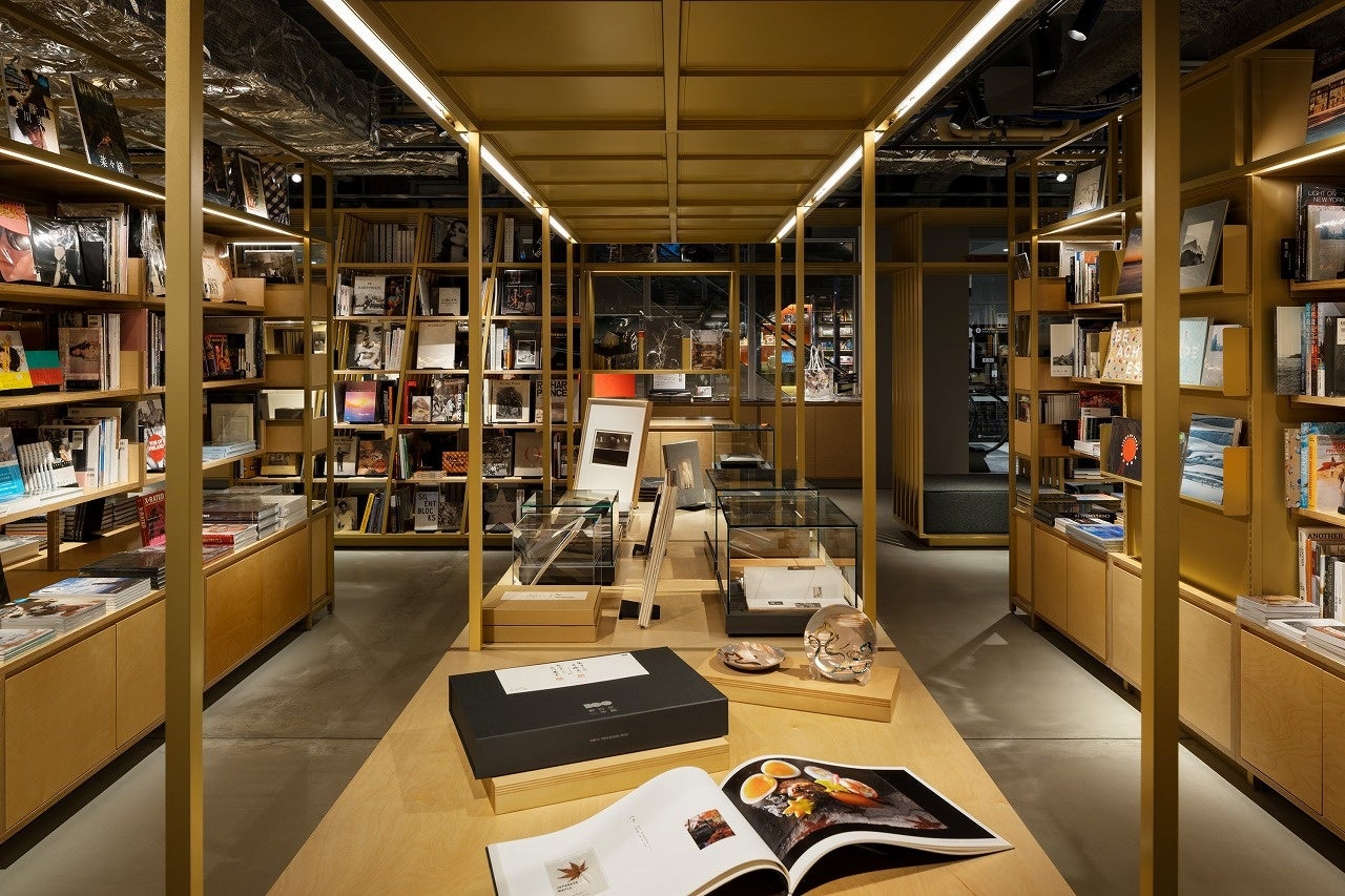 アートと文化の「伝統と最先端」が共振する「京都 蔦屋書店」が京都髙島屋S.C. [T8]の5・6階にオープンのサブ画像3_貴重な書籍も展開