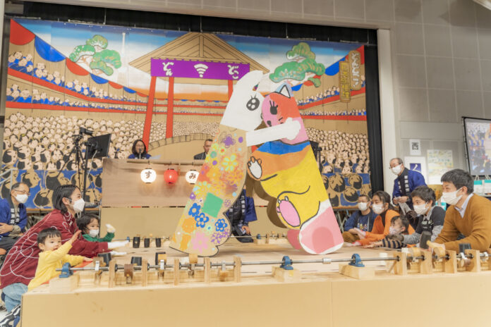 KOSUGE1-16「どんどこ！巨大紙相撲～北斎すみゆめ場所」のメイン画像