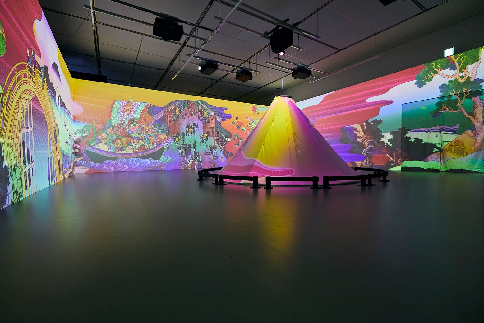 一旗プロデュース「空間体感！動き出す浮世絵展 NAGOYA」の公式記録映像第三弾“眺”を公開。名所絵を極めた歌川広重や多様な富士山を描いた天才絵師・葛飾北斎とめぐる日本の風景に没入する空間。のサブ画像4