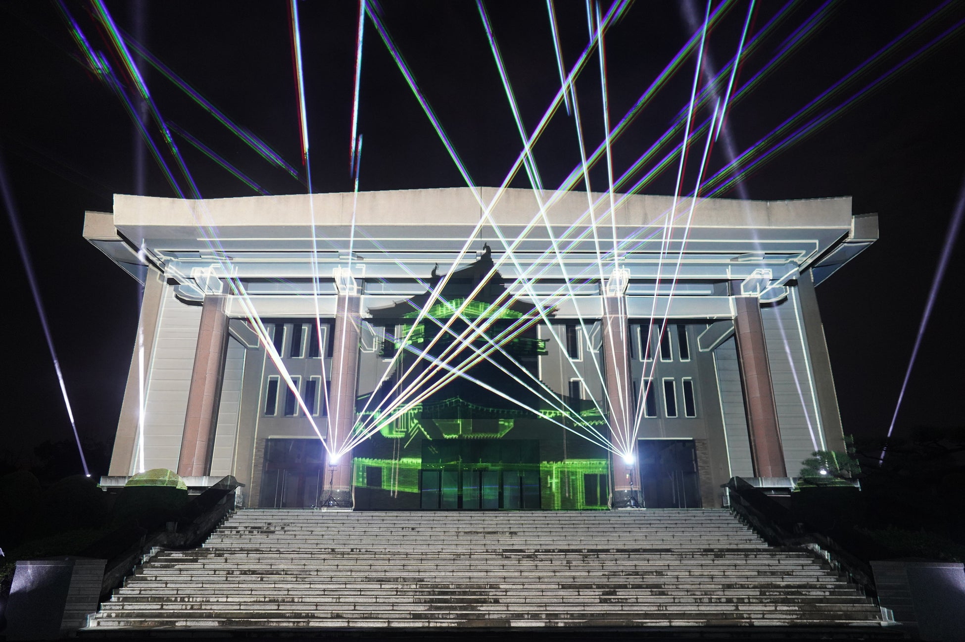 【開催中】一旗プロデュース「愛知学院大学学園祭 100周年記念講堂 プロジェクションマッピング 2023」を開催。愛学祭とのコラボレーションによる壮大なプロジェクションマッピング。公式写真を公開。のサブ画像13