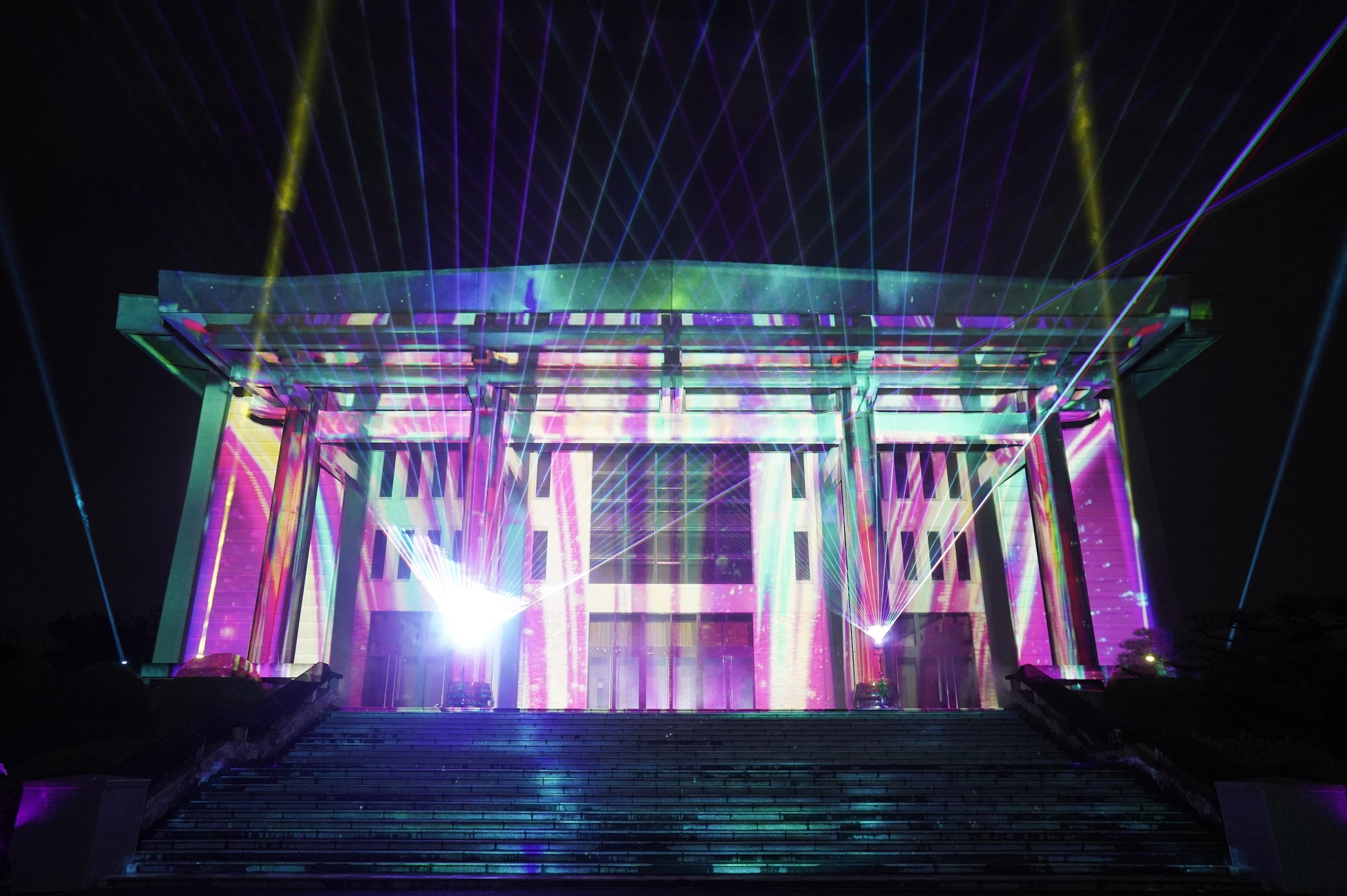 【開催中】一旗プロデュース「愛知学院大学学園祭 100周年記念講堂 プロジェクションマッピング 2023」を開催。愛学祭とのコラボレーションによる壮大なプロジェクションマッピング。公式写真を公開。のサブ画像15