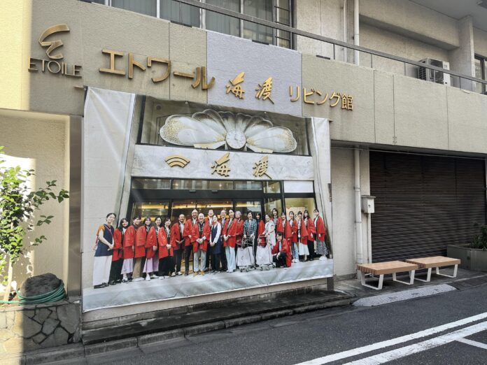 「東京ビエンナーレ2023」参加企画「セントラルイースト東京 2023」において、「TOKYO BENCH PROJECT」が実行する取り組みに参画し、「FANDALINE」のベンチを展示のメイン画像