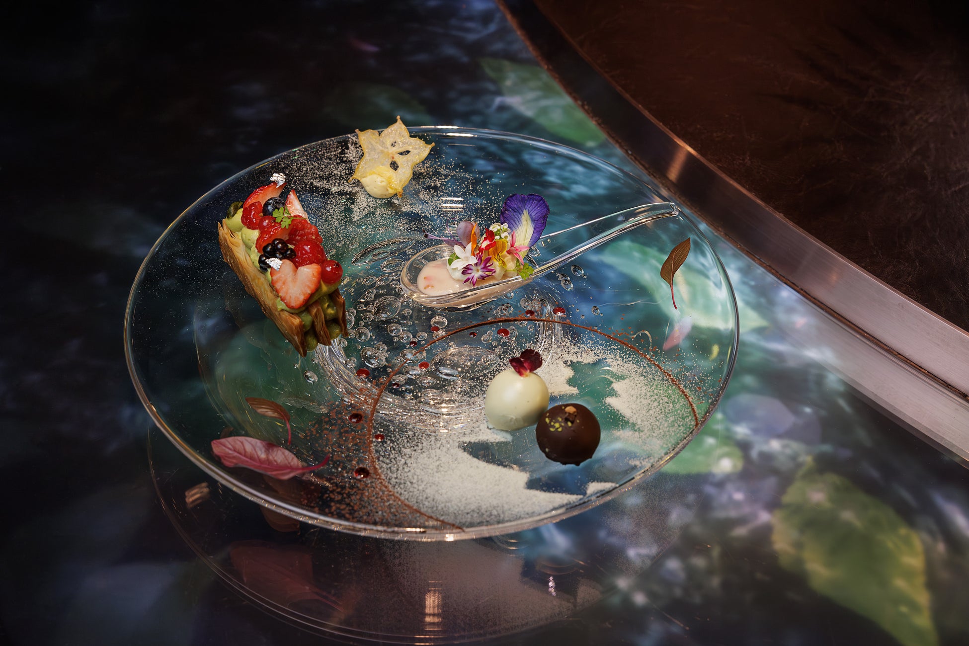 クリスマスにG7社交夕食会の演出を手がけたネイキッドの食×アートの特別コースのサブ画像2