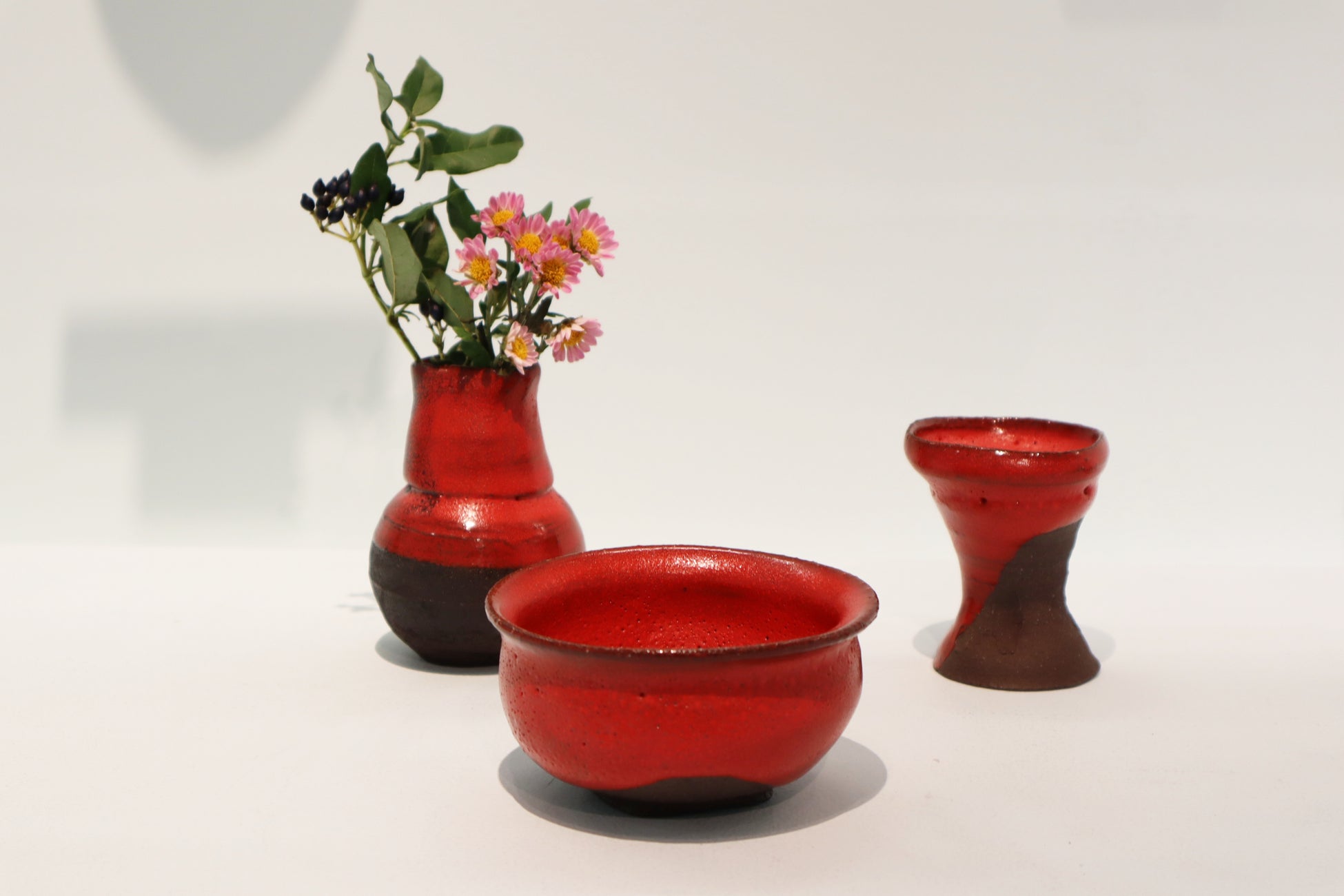 新作の陶仏、仏具が並ぶ。浅井竜介展「神宿る森羅万象の片鱗」銀座にて開催中のサブ画像4