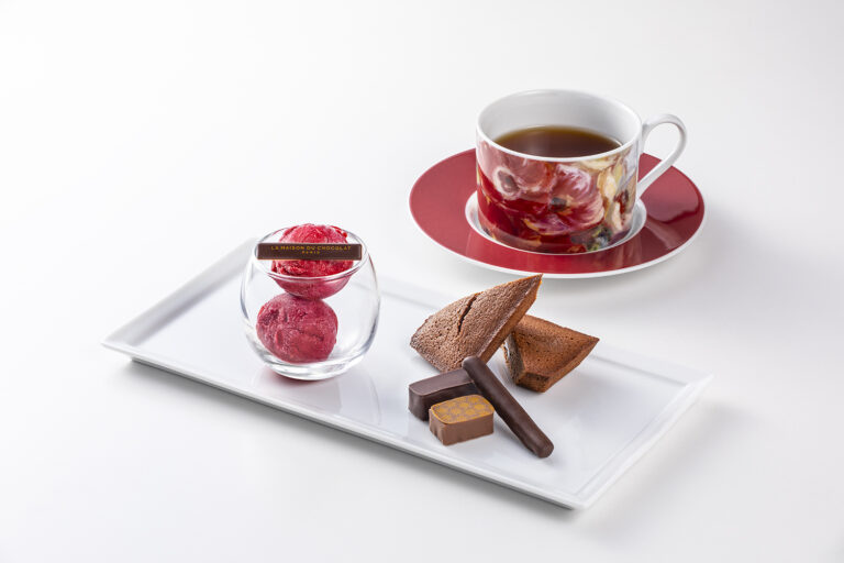 「モダン・タイムス・イン・パリ 1925」展が「ラ・メゾン・デュ・ショコラ」とコラボレーション！のメイン画像