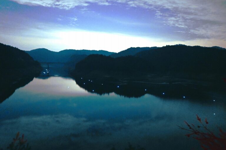 「天若湖アートプロジェクト２０２３『あかりがつなぐ記憶』」を開催のメイン画像