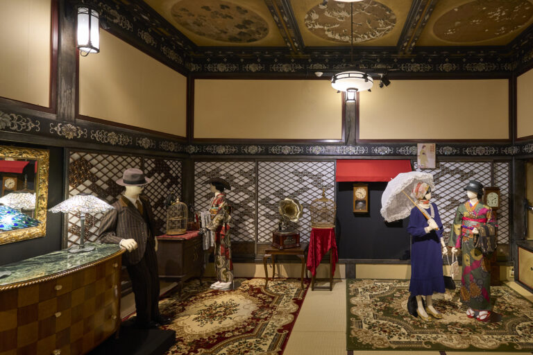 【ホテル雅叙園東京】“モガ”が生きた時代を思わせる昭和初期の文化財建築で究極の没入体験を。「昭和モダン×百段階段～東京モダンガールライフ～」のメイン画像