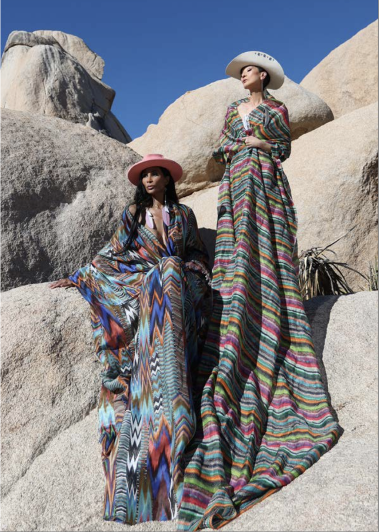 「米VOGUEの表紙を飾った」最初のアフリカ系アメリカ人モデル、ビバリー・ジョンソンとのコラボも！　４月１１日発売の越山雅代写真集に各界の著名人から推薦コメントが届いています！のメイン画像