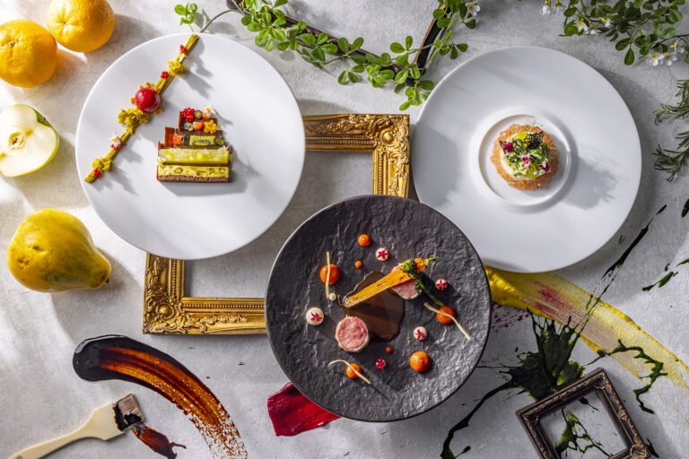 コンラッド東京、期間限定で「TRIO展 × コラージュ コラボレーションディナー」を提供のメイン画像