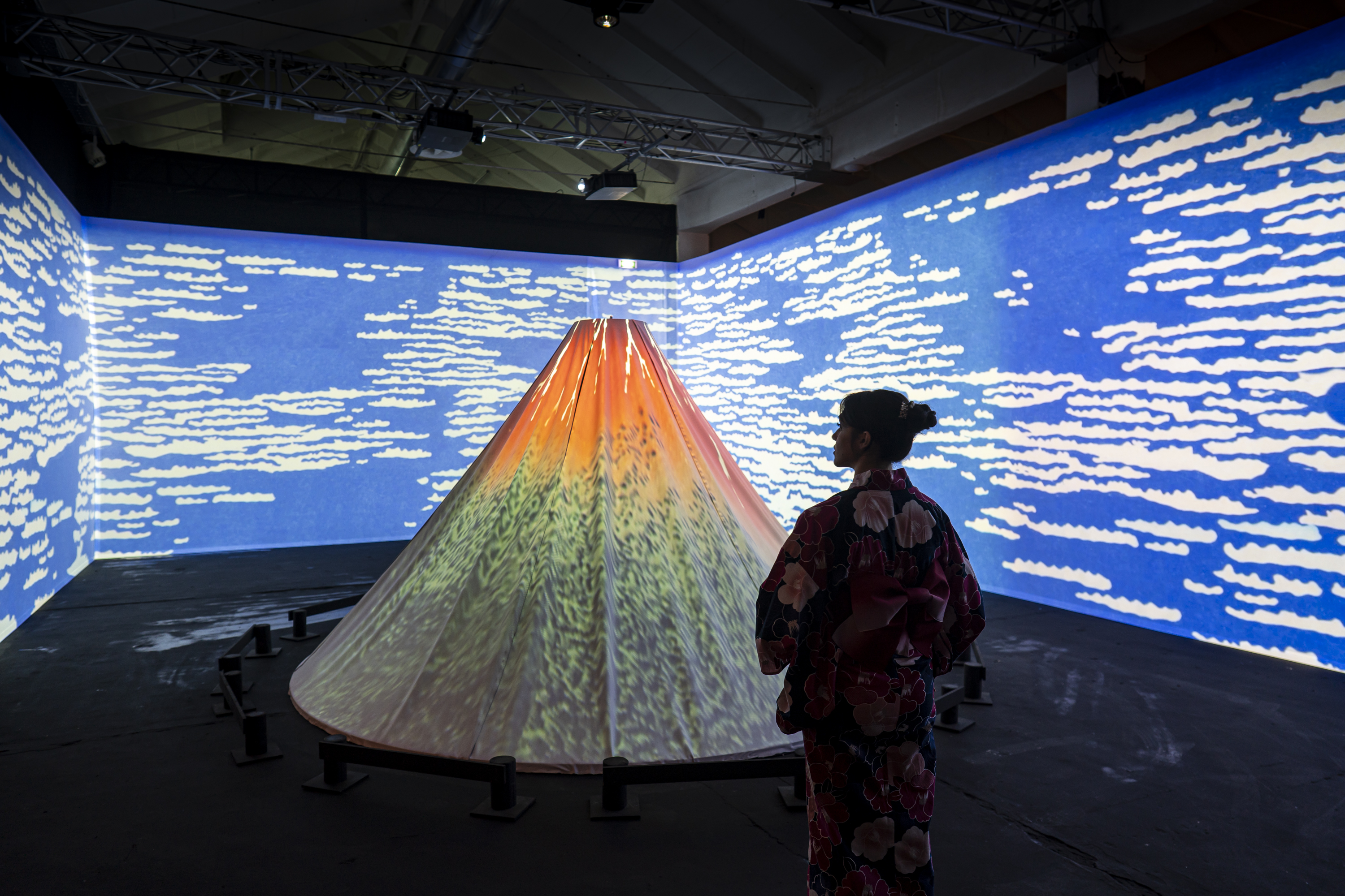 【開催中】一旗プロデュース「動き出す浮世絵展 MILANO」をイタリア・ミラノで開催。名古屋で8万人超を動員した体感型デジタルアートミュージアムが初の海外開催。公式記録写真を公開。のサブ画像3