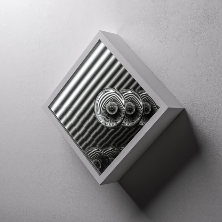 【京都 蔦屋書店】井村一登 個展 「明晰鏡」を4月27日（土）より開催。様々な素材や技術を用いた鏡で「鏡像側の自身が持つ意志」に触れる。のメイン画像