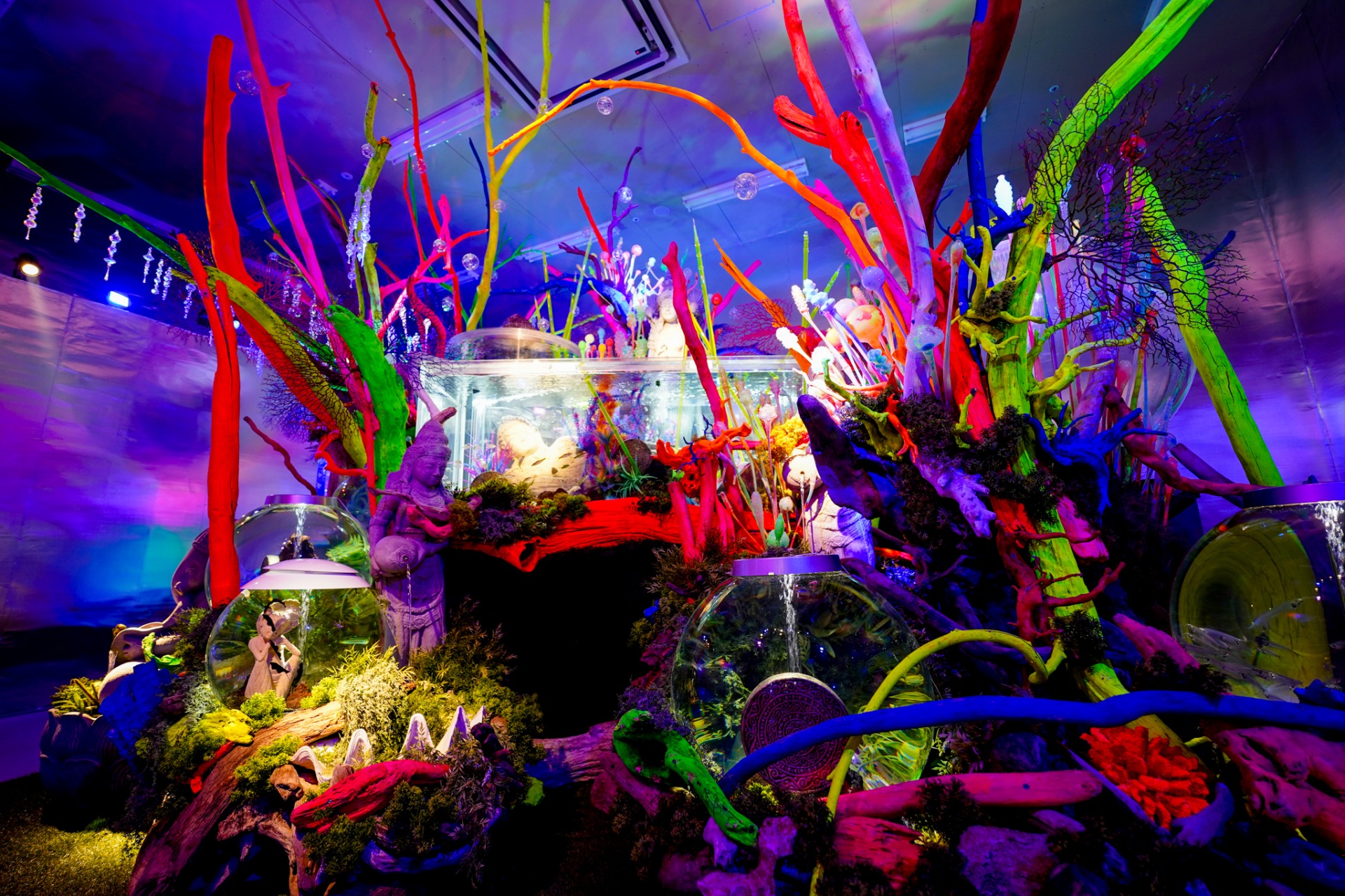 期間限定 「UNDER WATER SPACE NAGOYA」 mozoワンダーシティに明日オープン！宇宙旅行を模した異次元アクアリウムは 新感覚なアート展示にのサブ画像11