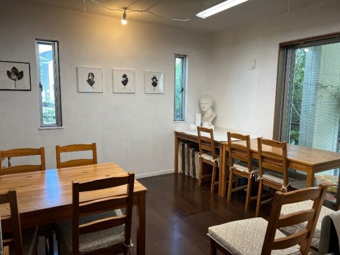 【横須賀市ふるさと納税】葉っぱがアートに変身？！のメイン画像