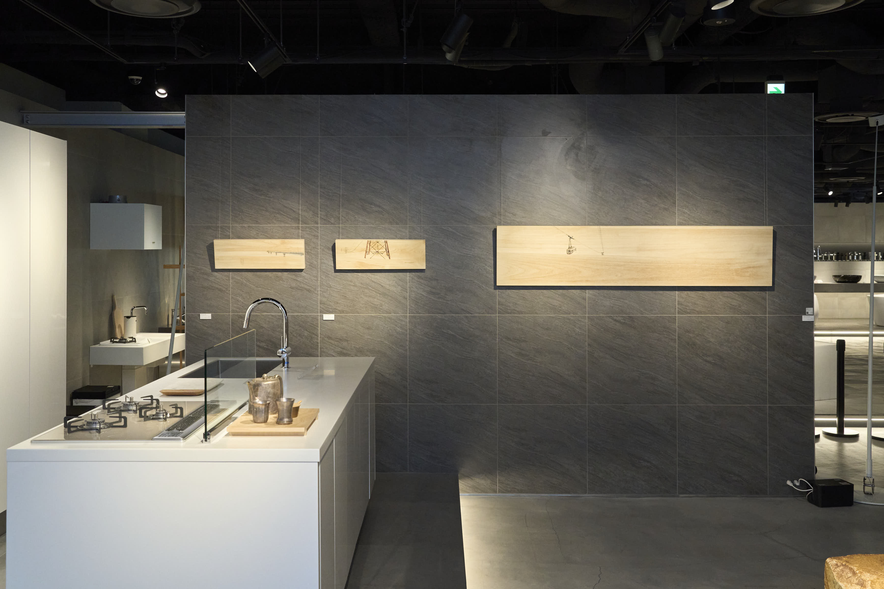 sanwacompany Art Award / Art in the House 2024 受賞作品展示のご案内のサブ画像5_「集成材の水平線」
