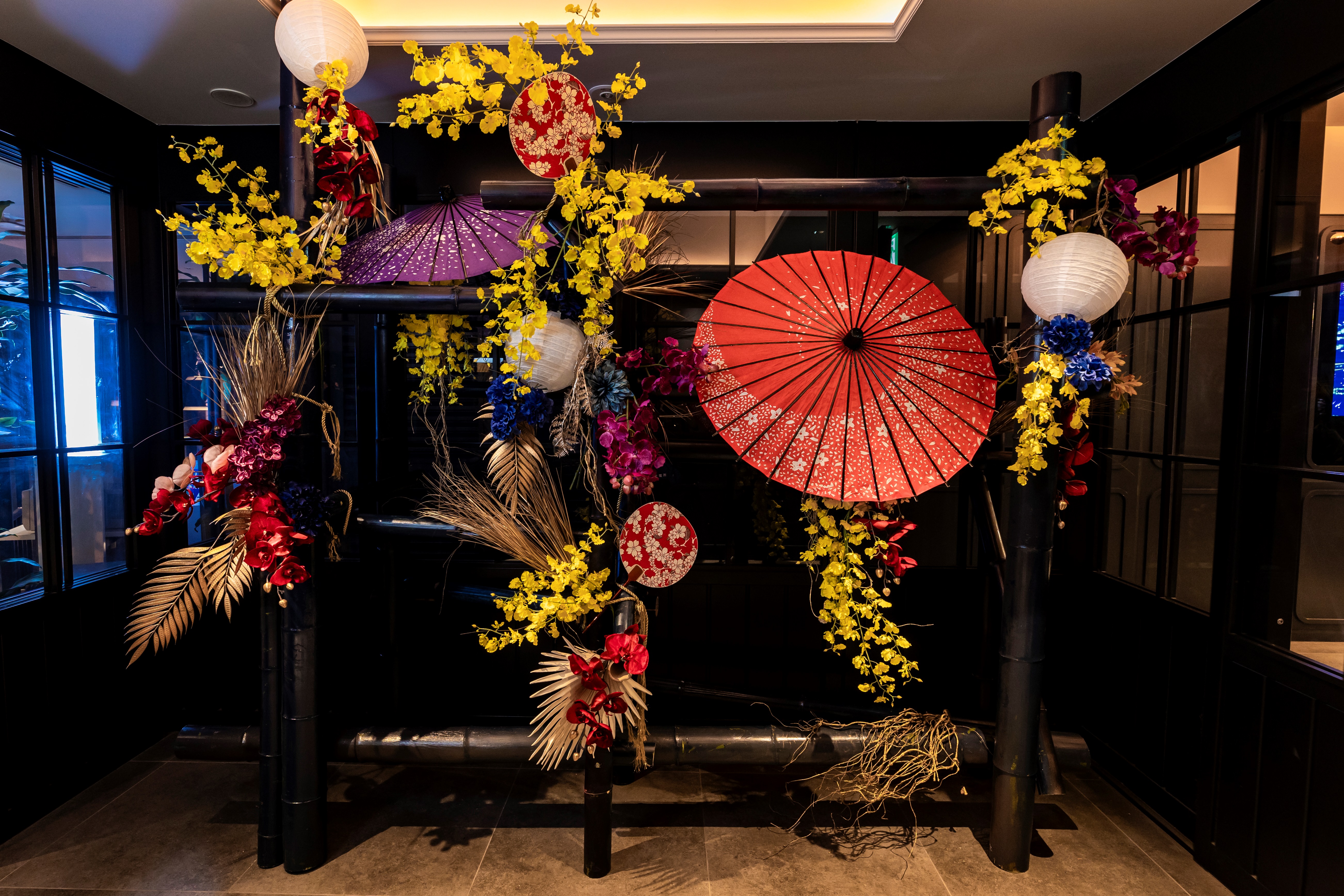 ホテルで楽しむ新しい博多の夏祭り！ライフスタイルホテル「THE LIVELY 福岡博多」にて“百花繚乱”をテーマにしたフラワーアートともつ鍋が楽しめる屋台が期間限定で新登場のサブ画像3