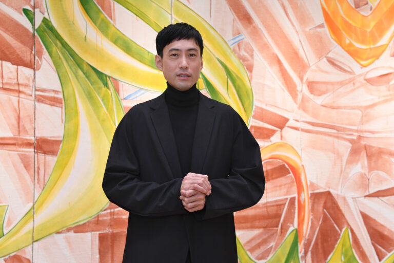 大賞に川田知志さん　第２回絹谷幸二芸術賞　奨励賞は弓指寛治さんのメイン画像