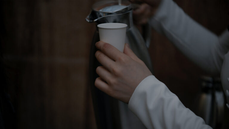 【クマ財団ギャラリー】鑑賞者に差し出される“永遠”とは？アーティスト・倉敷安耶のパフォーマンス『Breast』を9月20日(金)から開催！のメイン画像