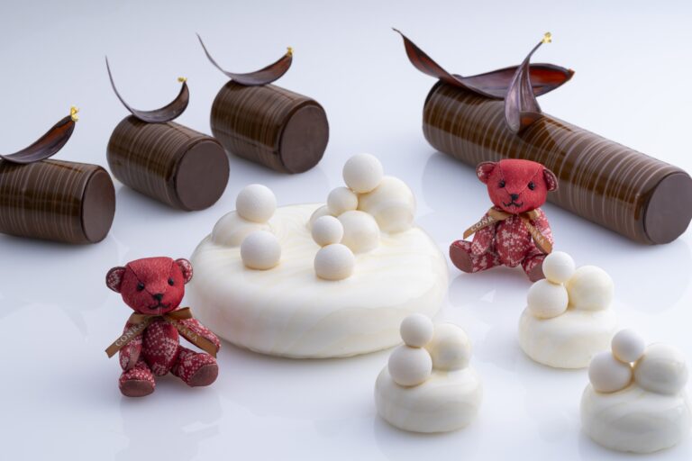 コンラッド大阪 2024 年のクリスマスケーキの販売を開始のメイン画像