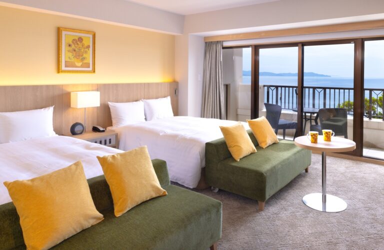 芸術の秋～アオアヲでゴッホに浸るアート＆グルメ旅【7つのヒマワリ×限定フレンチディナー】のメイン画像